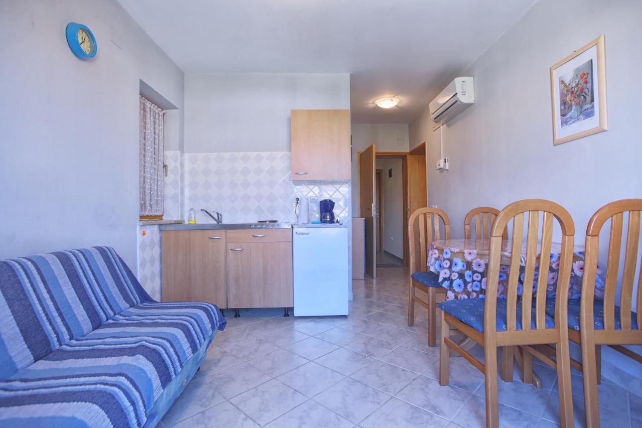 Mladen Apartment *